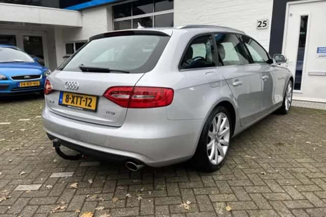 Audi A4 (2014) thumbnail 4