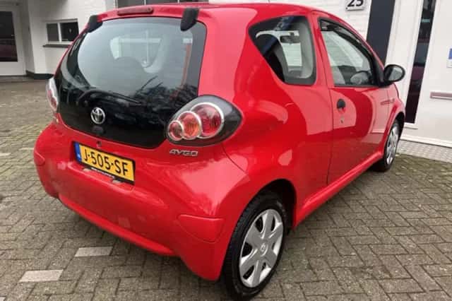 Toyota Aygo (2009) thumbnail 4