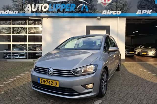 Volkswagen Golf (2016) thumbnail 1