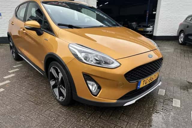 Ford Fiesta (2018) thumbnail 2