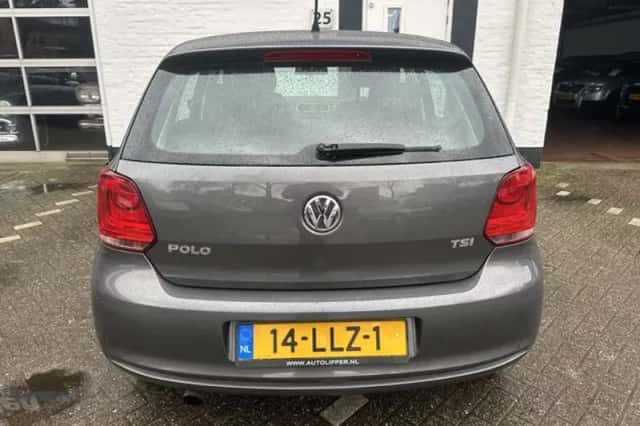 Volkswagen Polo (2010) thumbnail 6