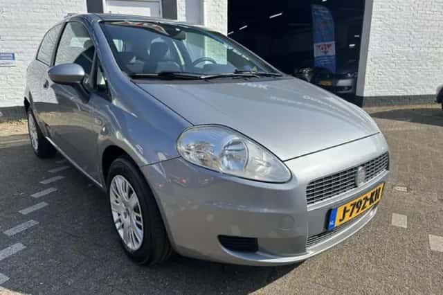 Fiat Grande (2009) thumbnail 2
