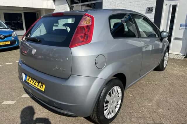 Fiat Grande (2009) thumbnail 4