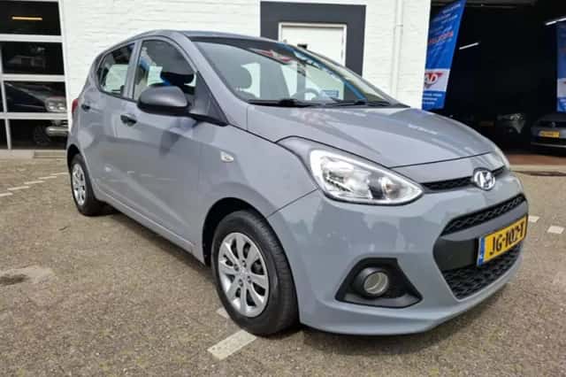 Hyundai i10 (2015) thumbnail 2