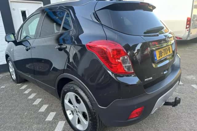 Opel Mokka (2016) thumbnail 3