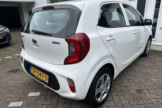 Kia Picanto (2018) thumbnail 4