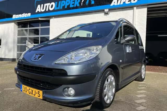 Peugeot 1007 (2008) thumbnail 1