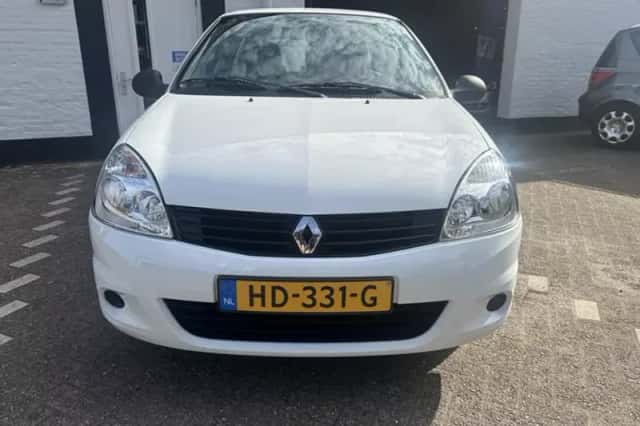 Renault Clio (2012) thumbnail 5