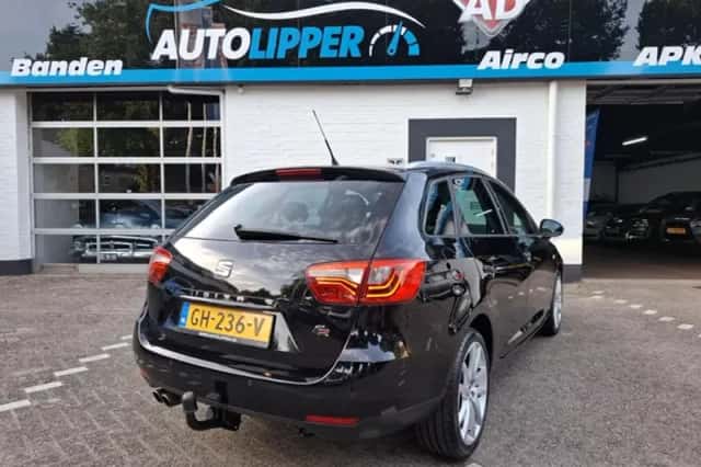 SEAT Ibiza (2015) thumbnail 4