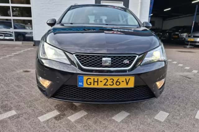 SEAT Ibiza (2015) thumbnail 6