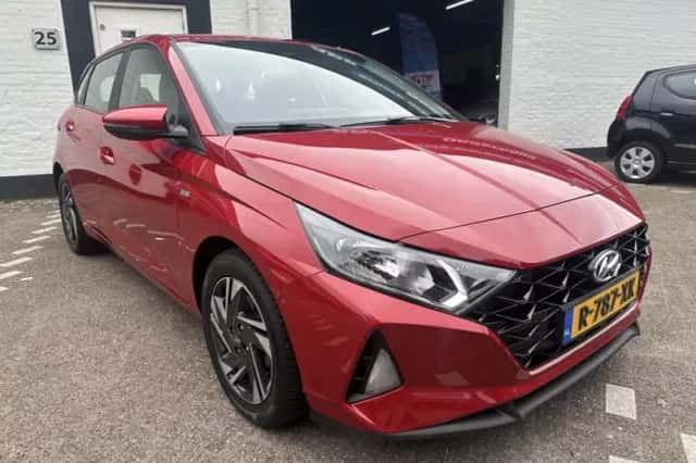 Hyundai i20 (2023) thumbnail 2