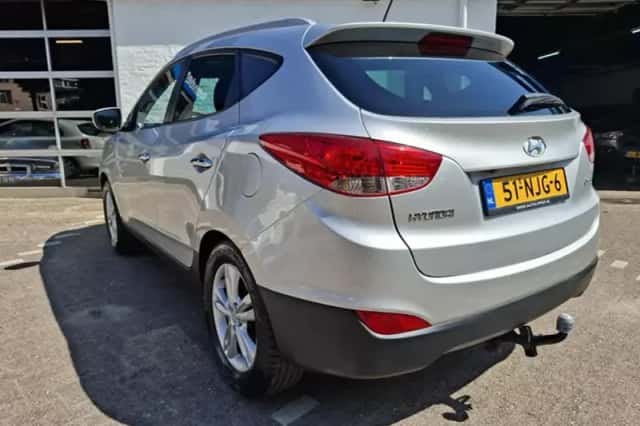 Hyundai ix35 (2010) thumbnail 3