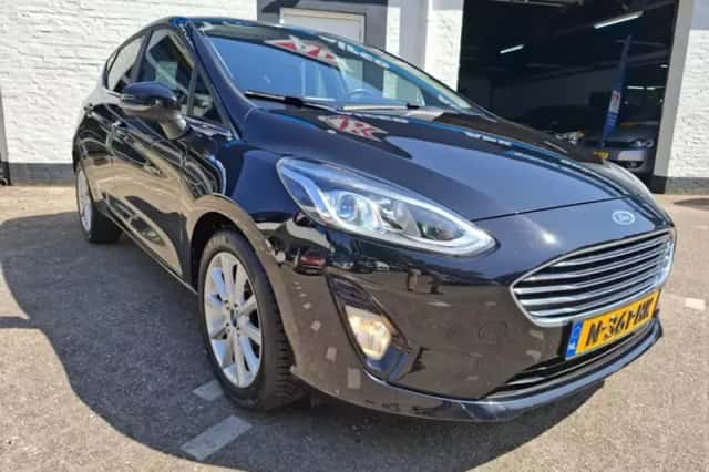 Ford Fiesta (2020) thumbnail 2