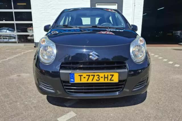 Suzuki Alto (2011) thumbnail 5