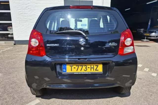 Suzuki Alto (2011) thumbnail 6