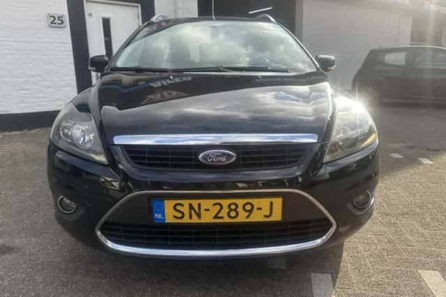 Ford Focus (2009) thumbnail 5