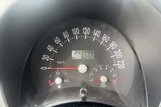 Volkswagen New (2004) thumbnail 5