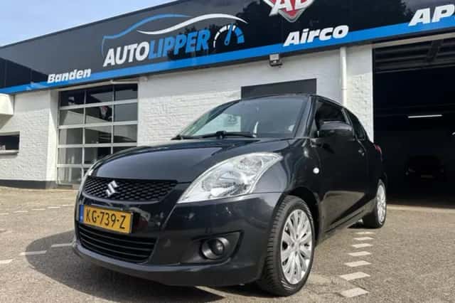 Suzuki Swift (2011) thumbnail 1