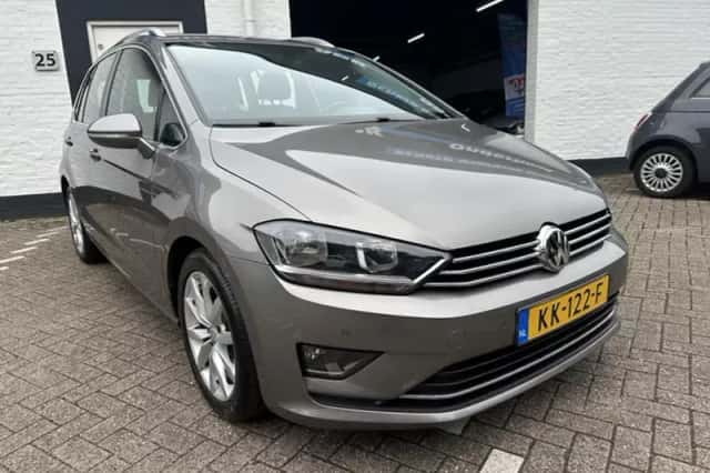 Volkswagen Golf Sportsvan (2016) thumbnail 2