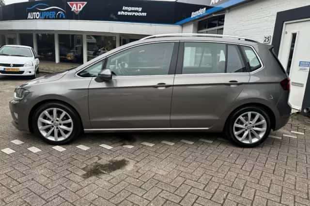 Volkswagen Golf Sportsvan (2016) thumbnail 5