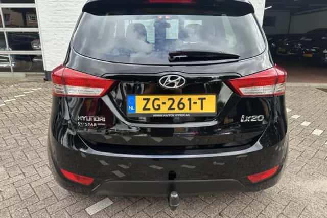 Hyundai ix20 (2012) thumbnail 6