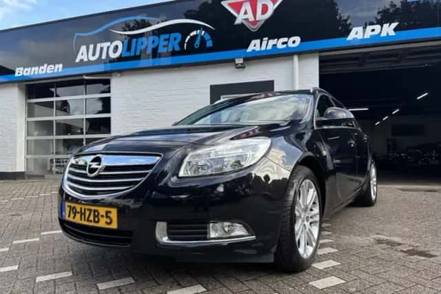 Opel Insignia (2009) thumbnail 1