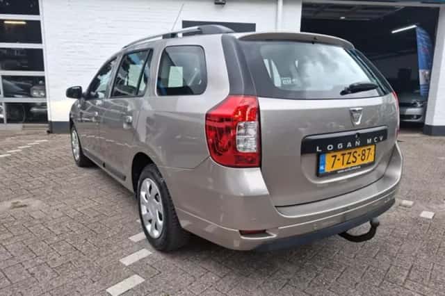 Dacia Logan (2014) thumbnail 3