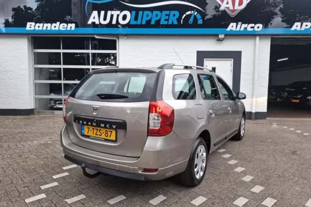 Dacia Logan (2014) thumbnail 4