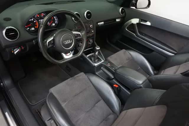 Audi A3 (2010) thumbnail 3
