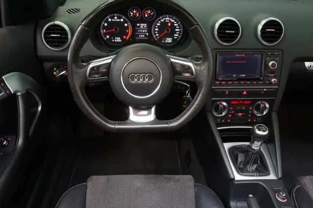 Audi A3 (2010) thumbnail 4