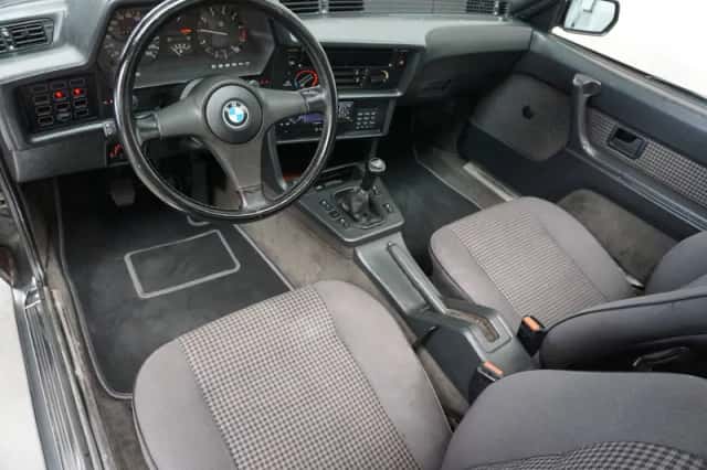 BMW 6-Serie (1986) thumbnail 2