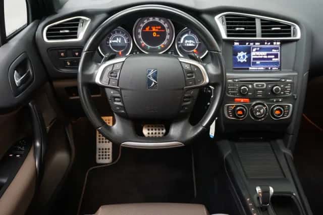 Citroën DS4 (2011) thumbnail 3