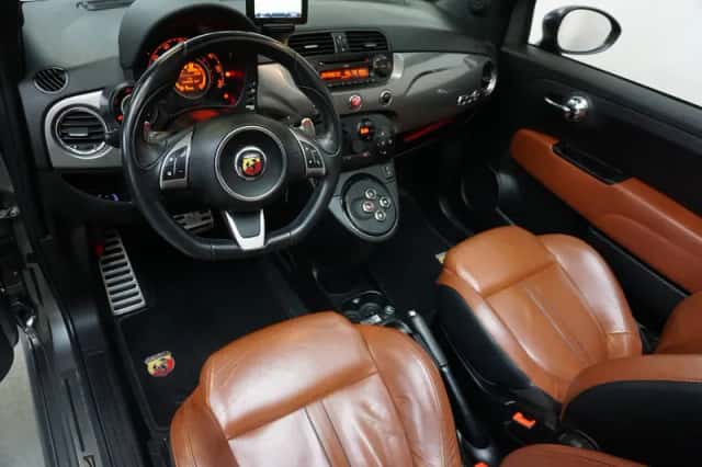 Fiat 500C (2010) thumbnail 2