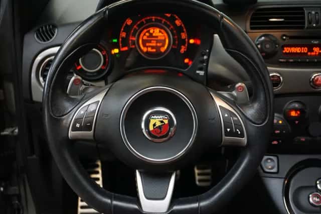 Fiat 500C (2010) thumbnail 4