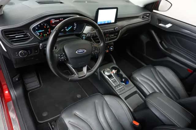 Ford Focus (2019) thumbnail 2