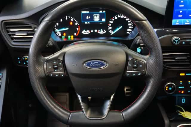 Ford Focus (2019) thumbnail 4