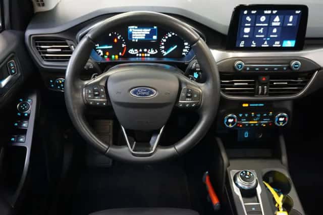Ford Focus (2019) thumbnail 3