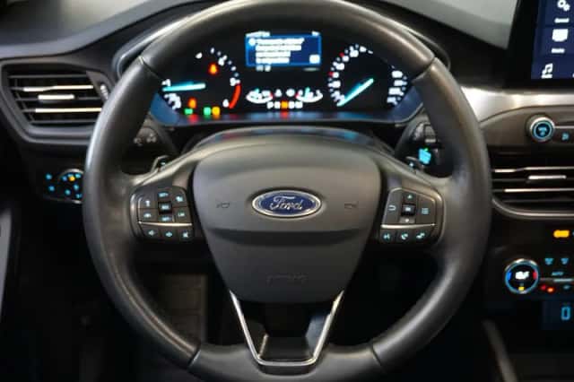 Ford Focus (2019) thumbnail 4