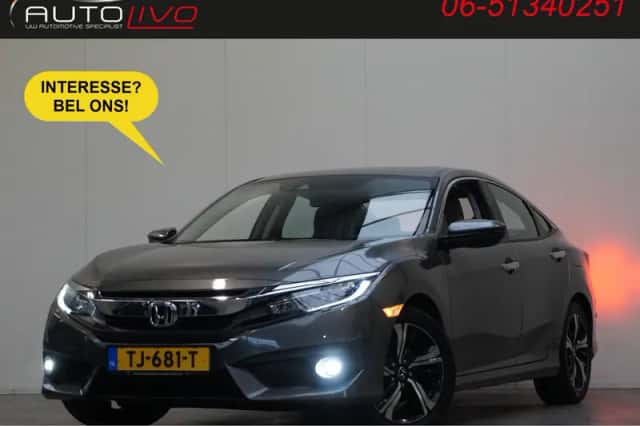 Honda Civic (2018) thumbnail 1
