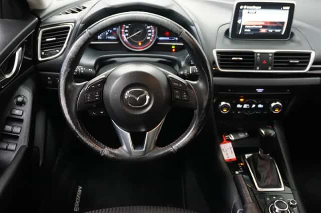 Mazda 3 (2014) thumbnail 3
