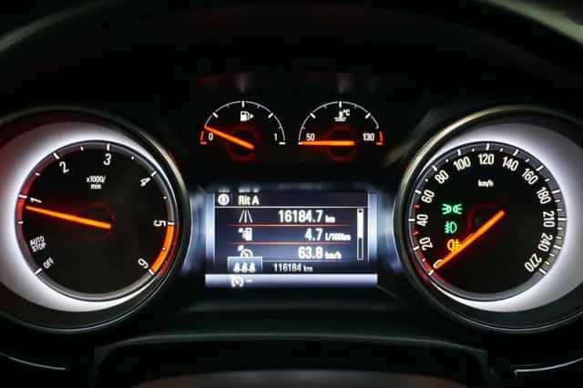 Opel Astra (2016) thumbnail 5