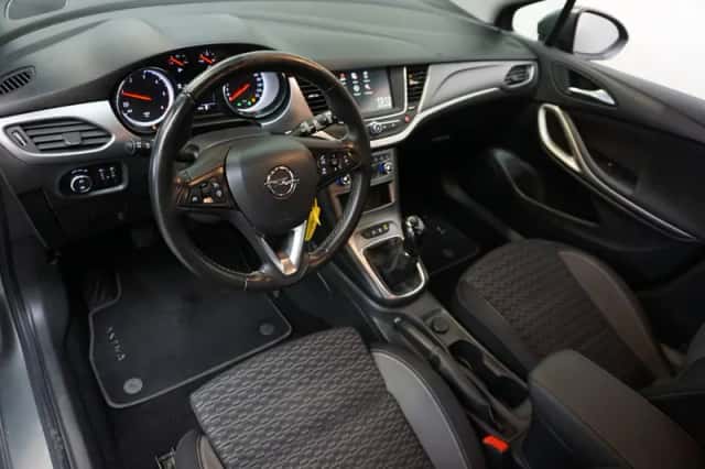Opel Astra (2020) thumbnail 2