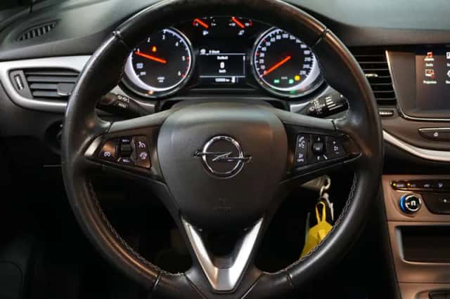 Opel Astra (2020) thumbnail 4
