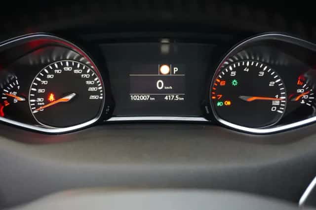 Peugeot 308 (2018) thumbnail 5