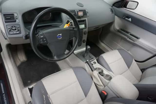 Volvo V50 (2005) thumbnail 2