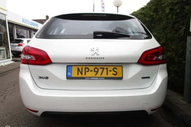 Peugeot 308 (2017) thumbnail 5