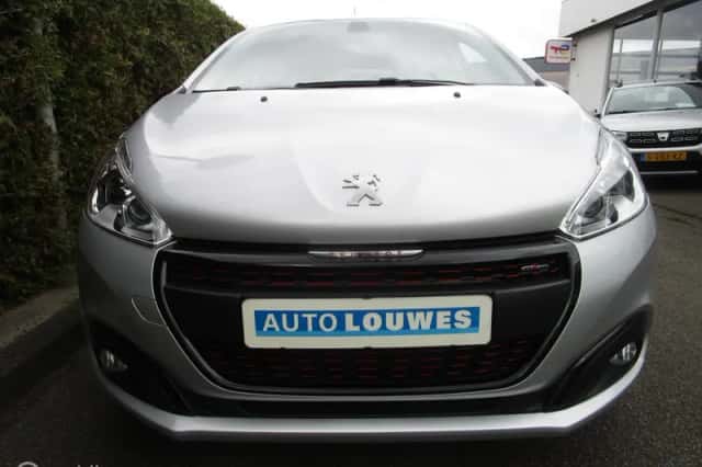 Peugeot 208 (2018) thumbnail 3