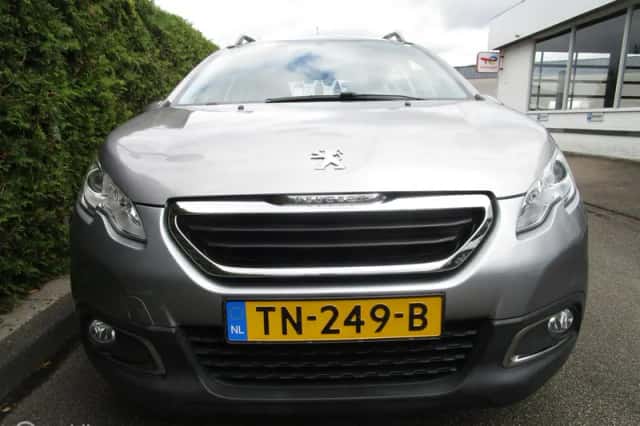 Peugeot 2008 (2014) thumbnail 2