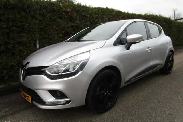 Renault Clio (2019) thumbnail 1