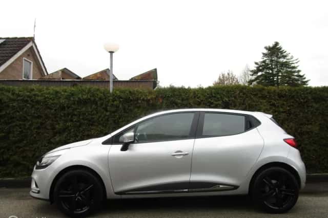 Renault Clio (2019) thumbnail 3